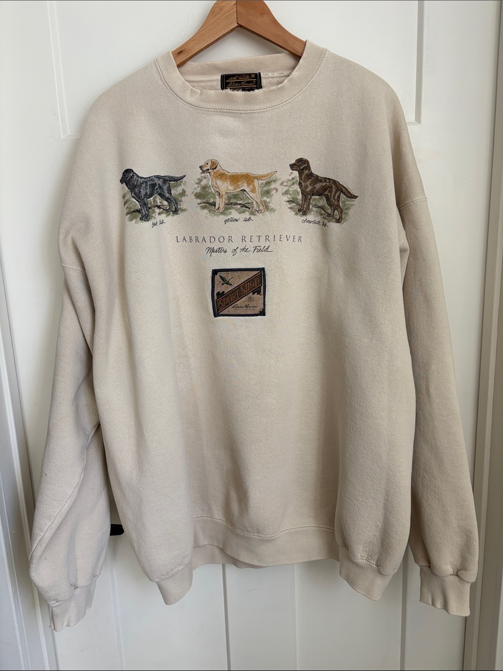 VTG Eddie Bauer distressed Labrador Retriever Crewneck Sweatshirt - Cream